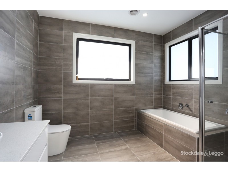 1/42 Hubert Avenue, Glenroy VIC 3046