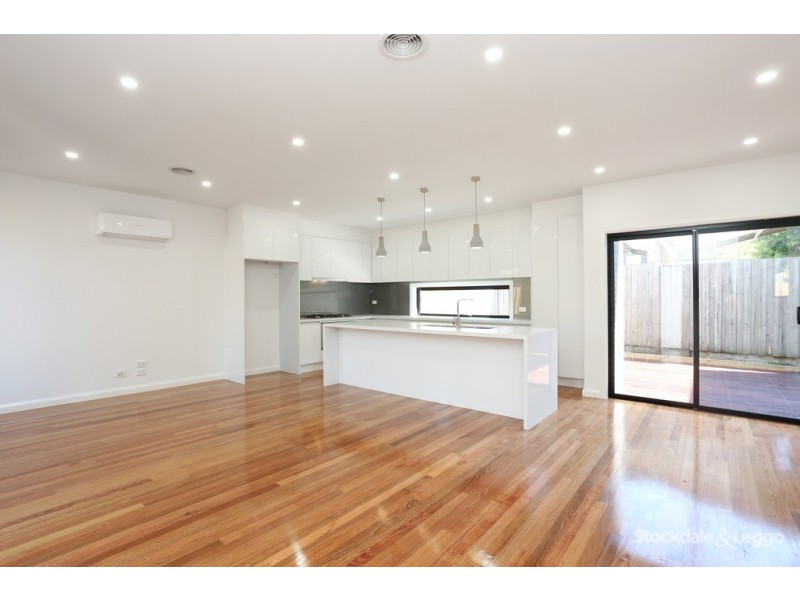 2/42 Hubert Avenue, Glenroy VIC 3046