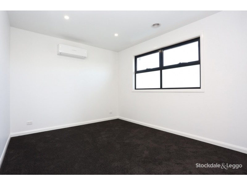 2/42 Hubert Avenue, Glenroy VIC 3046