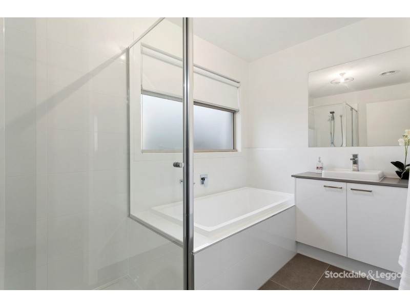 2/22 York Street, Glenroy VIC 3046