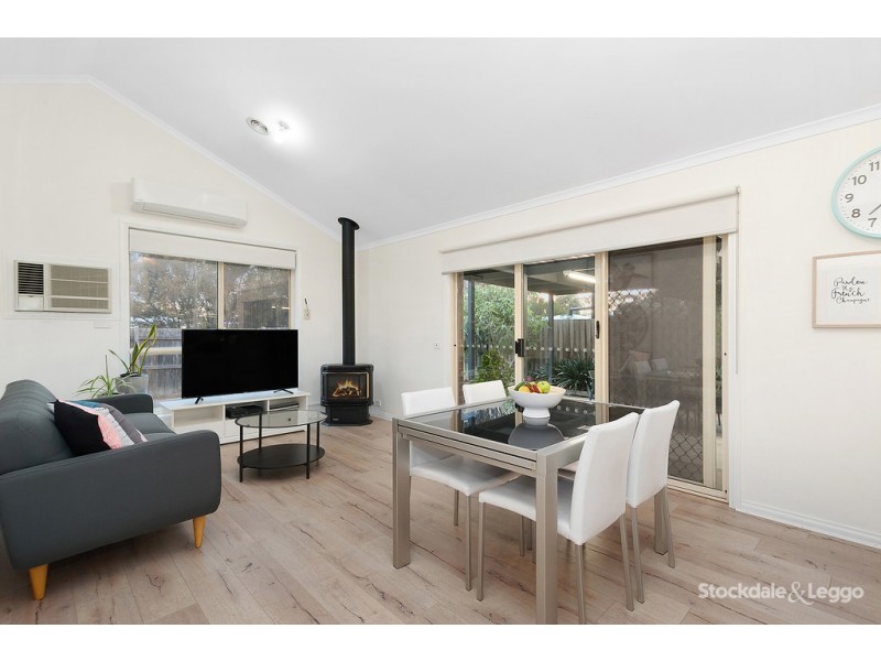 5 Freeman Drive, Glenroy VIC 3046
