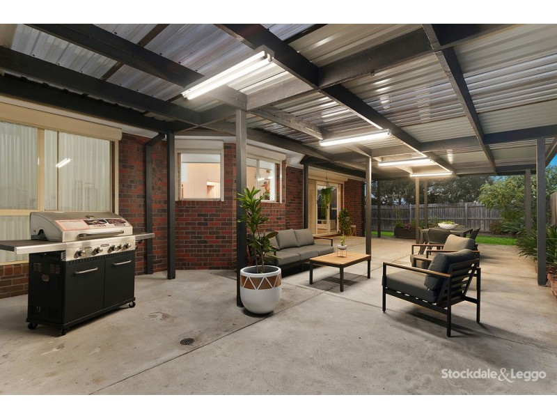 5 Freeman Drive, Glenroy VIC 3046