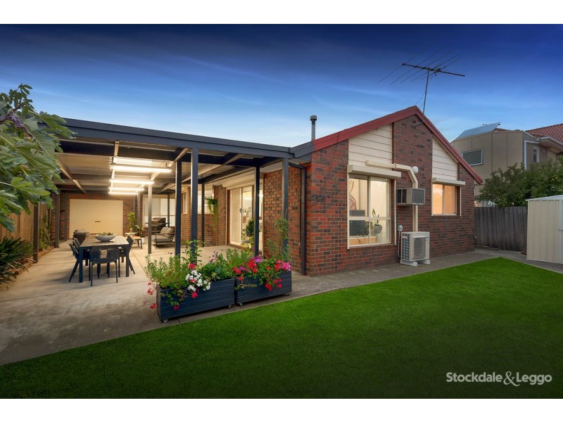 5 Freeman Drive, Glenroy VIC 3046
