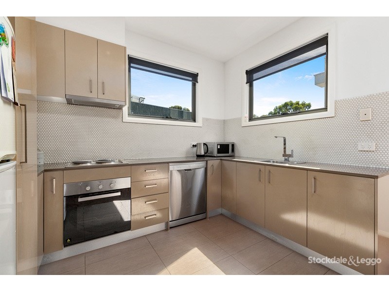 4/1 Vangelica Way, South Morang VIC 3752