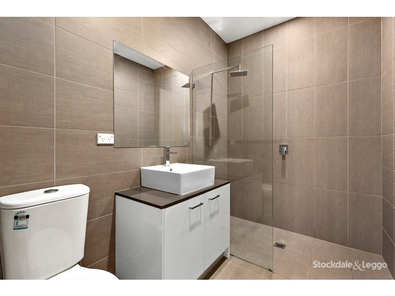 4/1 Vangelica Way, South Morang VIC 3752