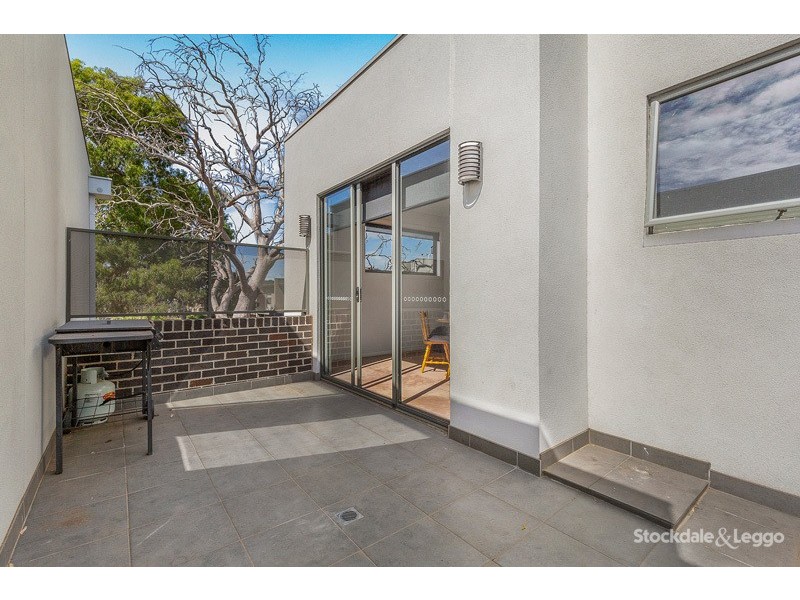 4/1 Vangelica Way, South Morang VIC 3752