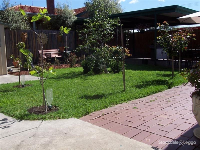 85 Reynolds Pde, Pascoe Vale South VIC 3044