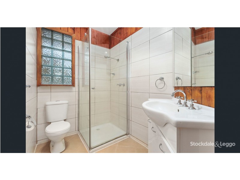 102 Sunset Blvd, Jacana VIC 3047
