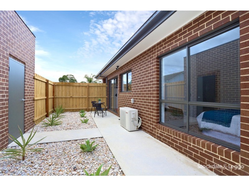 2/76 Hubert Ave, Glenroy VIC 3046