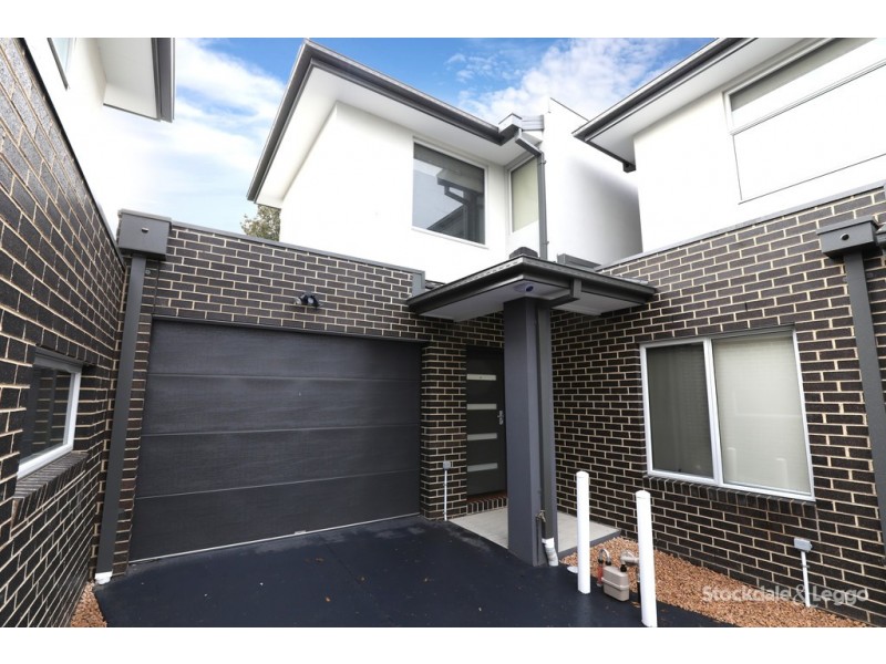 4/8 Fidge Court, Jacana VIC 3047