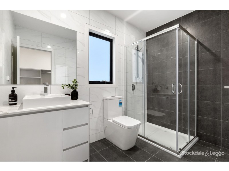 24A Leonard Aveune, Glenroy VIC 3046