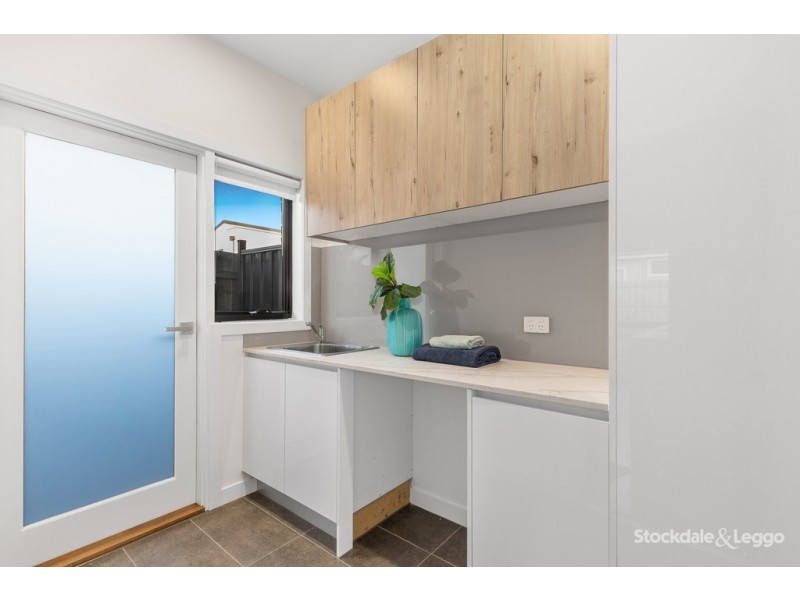 24A Leonard Aveune, Glenroy VIC 3046