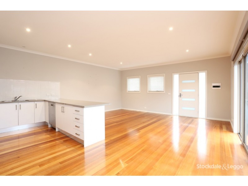 1/45A Gladstone Parade, Glenroy VIC 3046