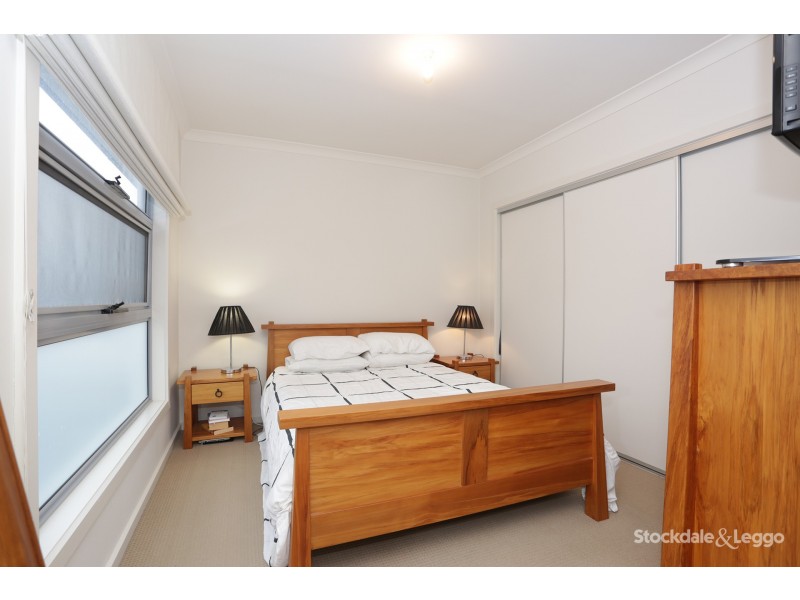 106 Chapman Avenue, Glenroy VIC 3046
