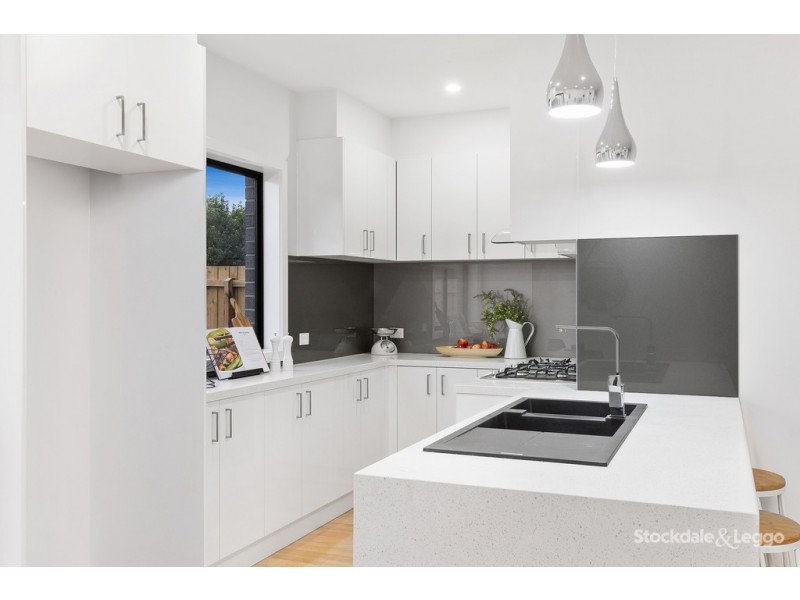 2/1 Tudor Street, Glenroy VIC 3046