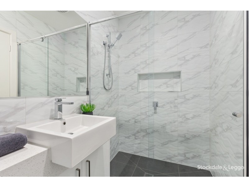 2/1 Tudor Street, Glenroy VIC 3046