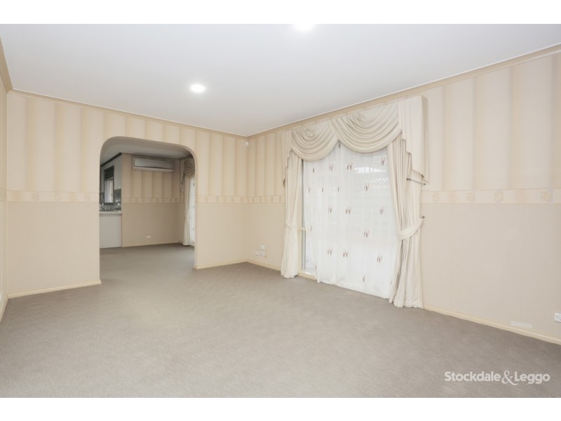 7 LAWRY PLACE, Meadow Heights VIC 3048