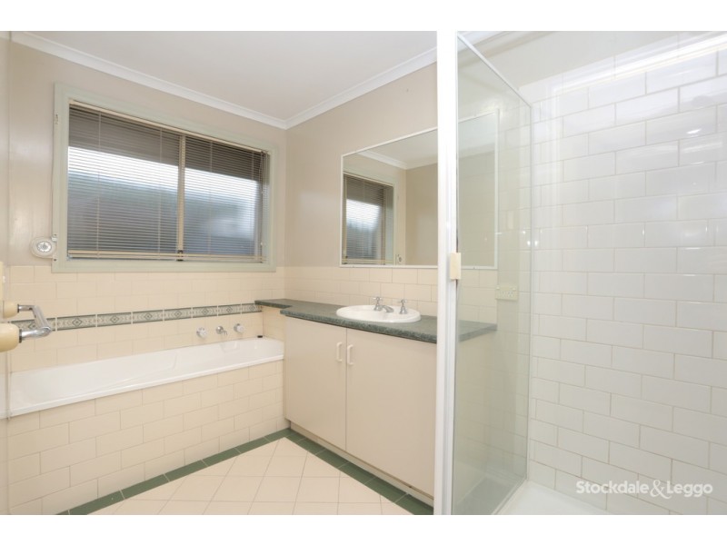 7 LAWRY PLACE, Meadow Heights VIC 3048
