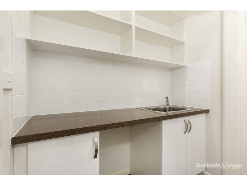 2/128 Middle Street, Hadfield VIC 3046