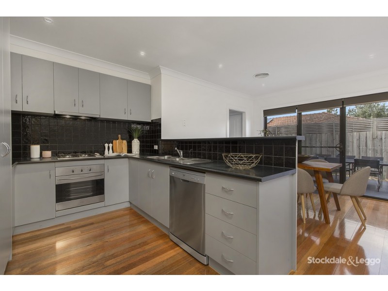 2/18 Callander Road, Pascoe Vale VIC 3044