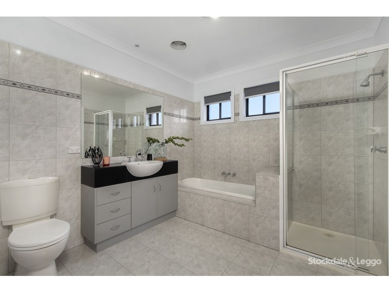 2/18 Callander Road, Pascoe Vale VIC 3044