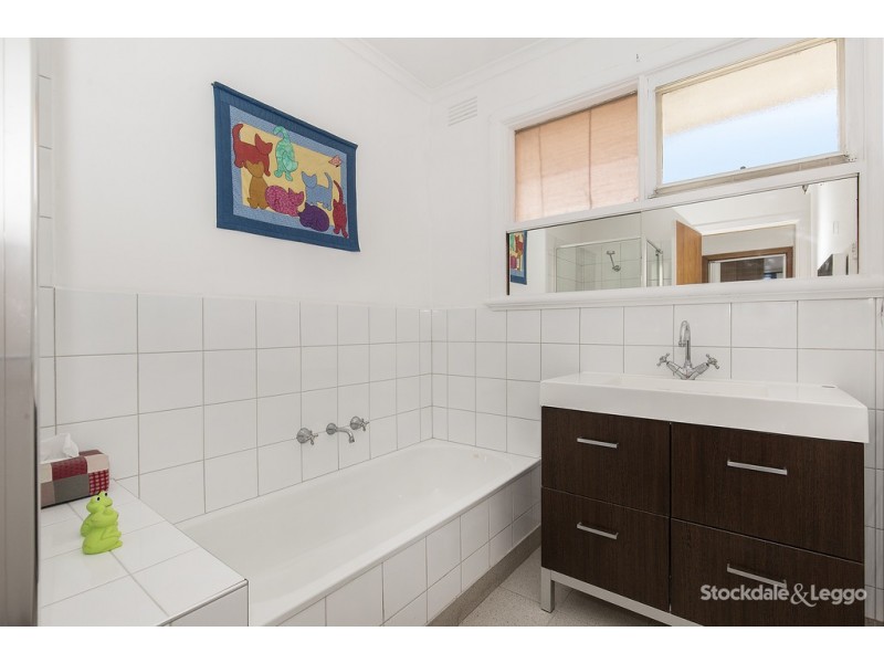 2A Warana Court, Glenroy VIC 3046