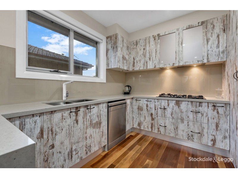 1/122 Loongana Avenue, Glenroy VIC 3046