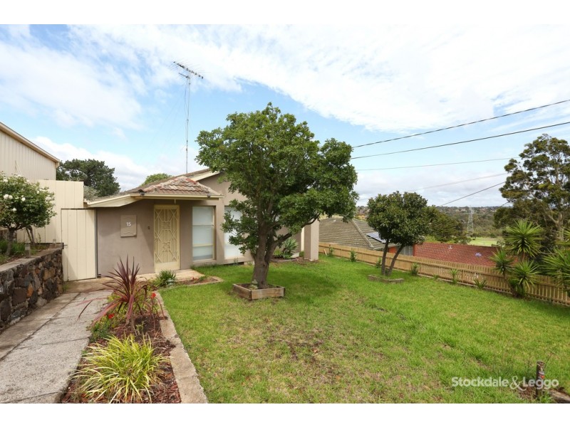 15 Hendricks Cres, Jacana VIC 3047