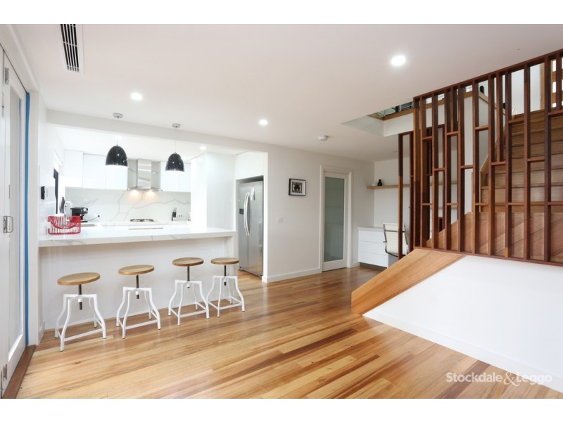 19 KARIN CRES, Glenroy VIC 3046