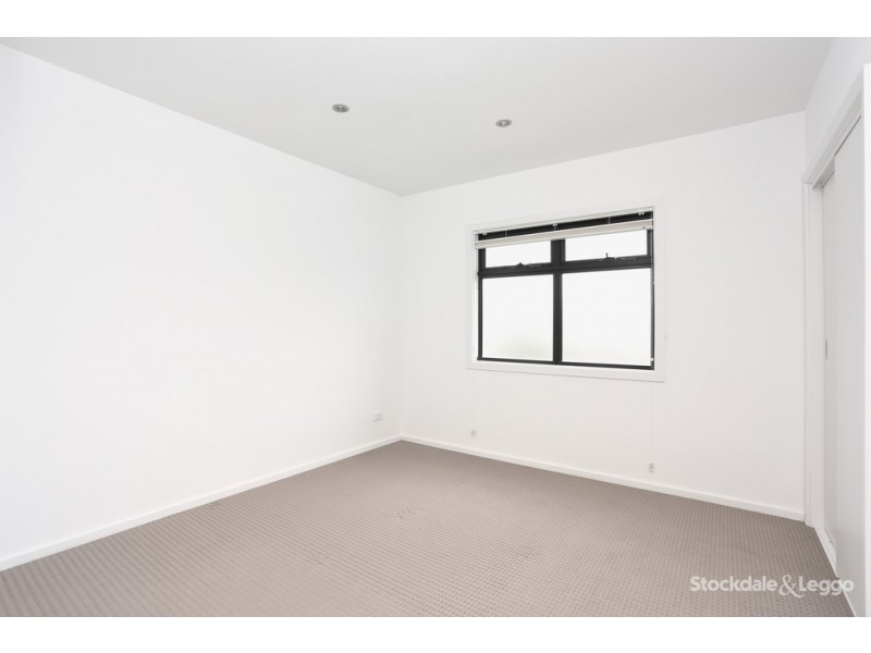 19a John Street, Oak Park VIC 3046