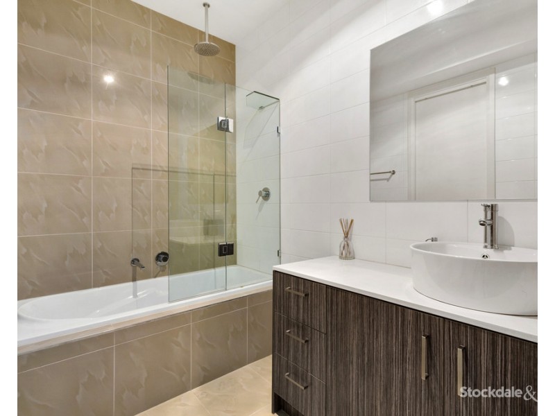 1B/190 Gordons Road, South Morang VIC 3752