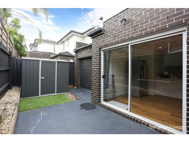 1/8 Fidge Crt, Jacana VIC 3047