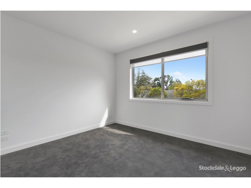 2B Davies Street, Hadfield VIC 3046