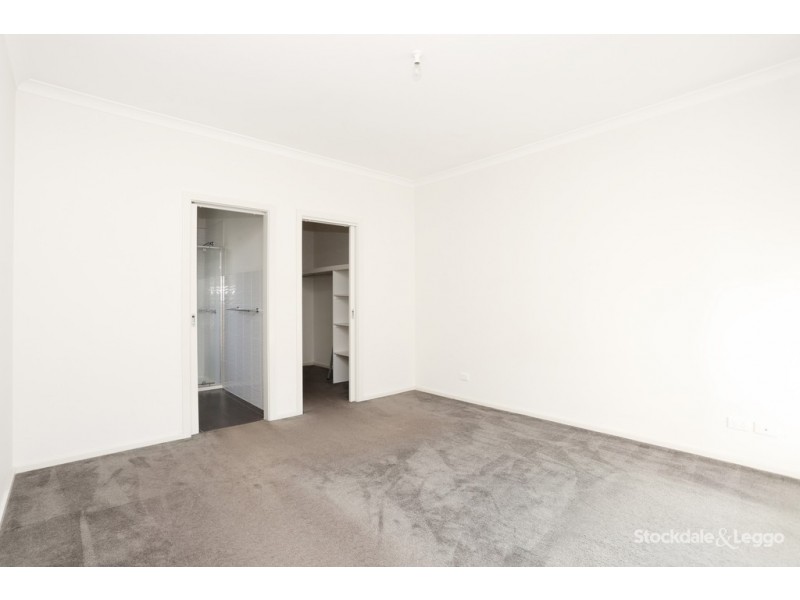2/121 Hilton St, Glenroy VIC 3046
