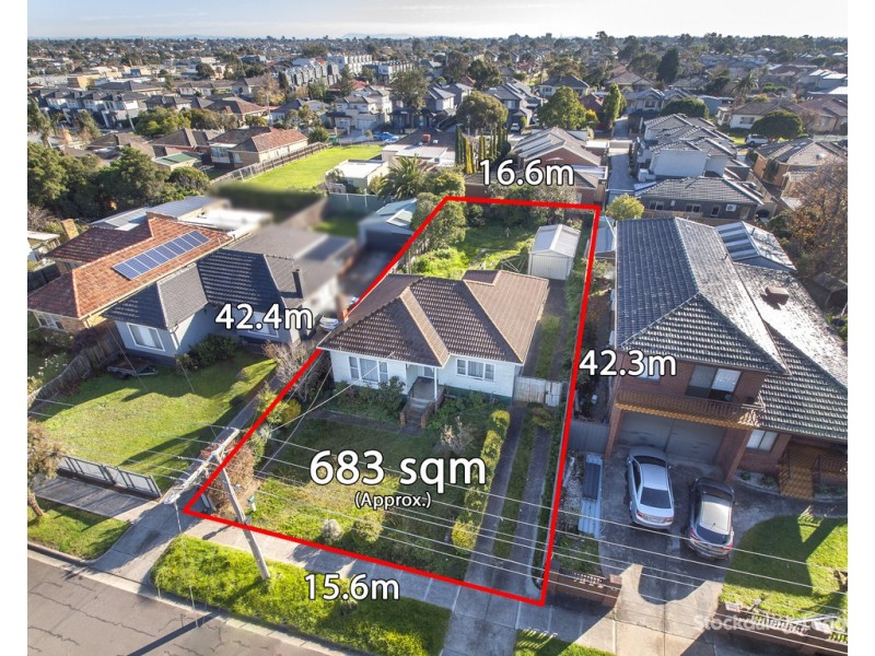 12 Magnolia Street, Oak Park VIC 3046