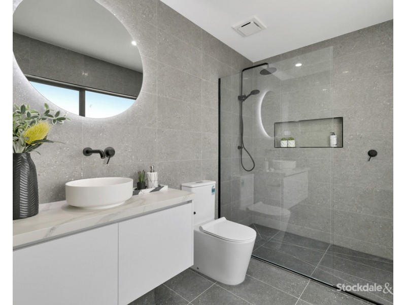 1/258 Parer Road, Airport West VIC 3042