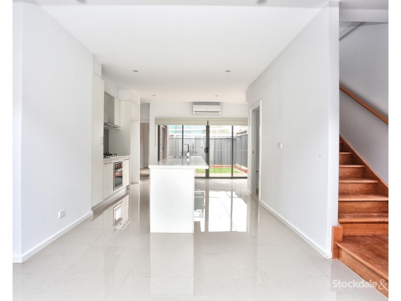 35 Emma Street, Fawkner VIC 3060