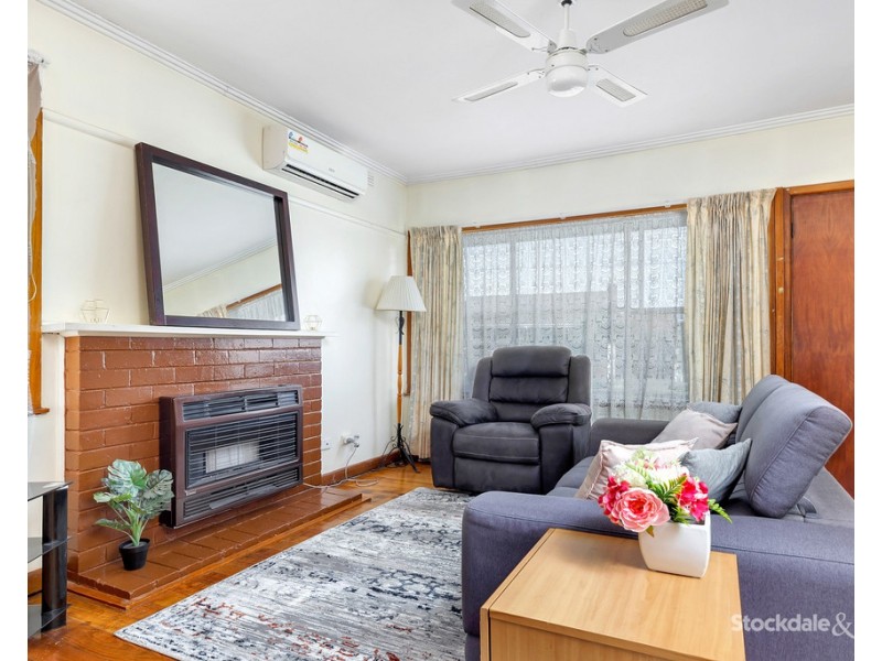 11 Lesleigh Street, Fawkner VIC 3060