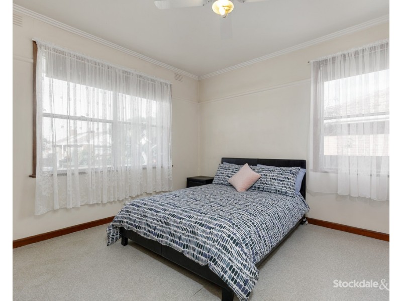 11 Lesleigh Street, Fawkner VIC 3060