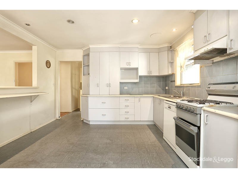 18 Bushfield Crescent, Coolaroo VIC 3048