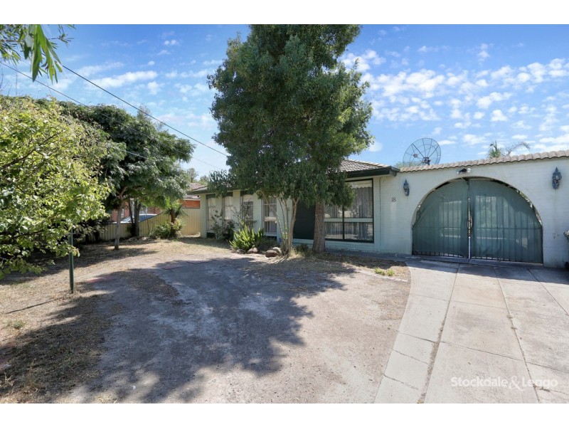 18 Bushfield Crescent, Coolaroo VIC 3048