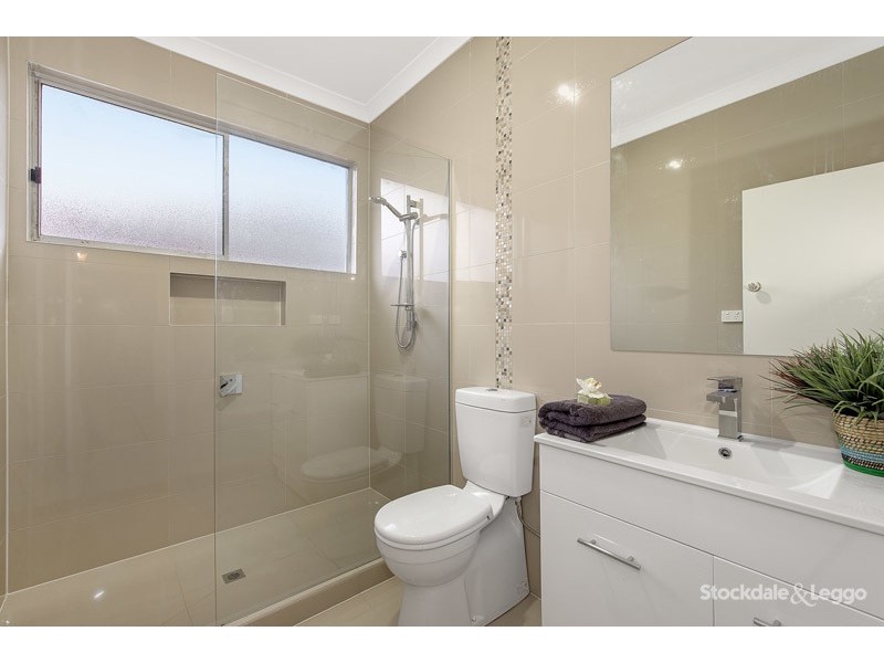 60 Plumpton Av, Glenroy VIC 3046