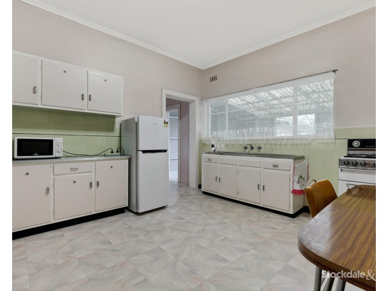 166 West Street, Hadfield VIC 3046