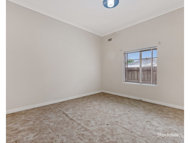 166 West Street, Hadfield VIC 3046