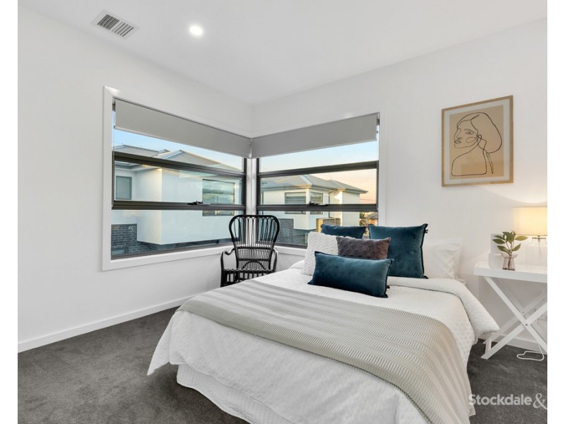 4/258 Parer Road, Airport West VIC 3042