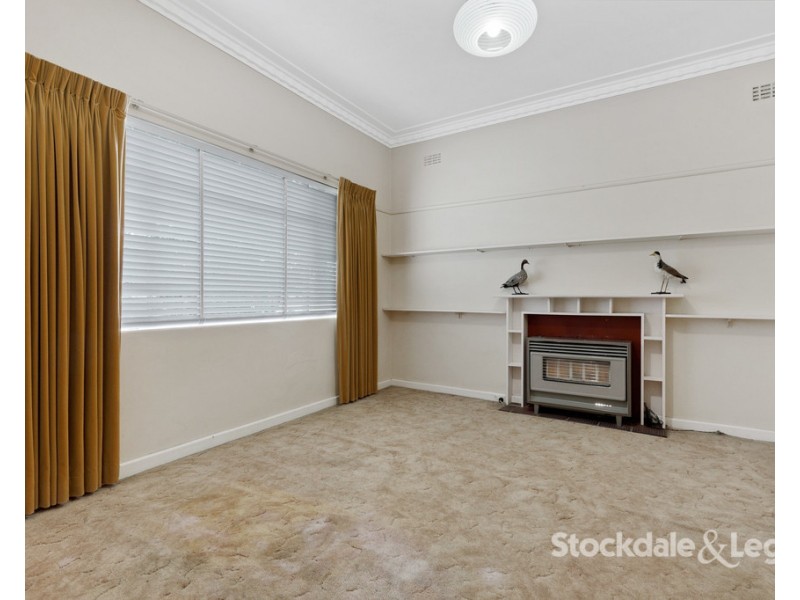 166 West Street, Hadfield VIC 3046