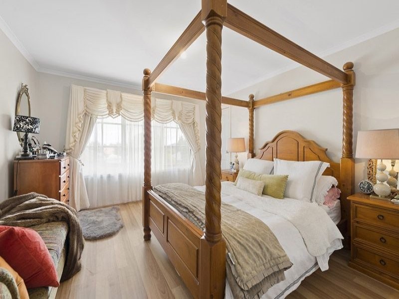 13 Gunbower Crescent, Meadow Heights VIC 3048