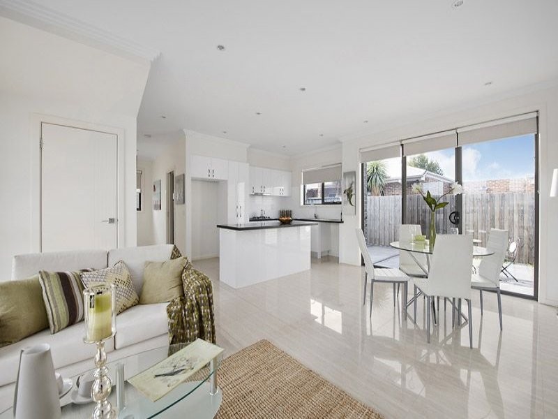 2/38 Maude Avenue, Glenroy VIC 3046