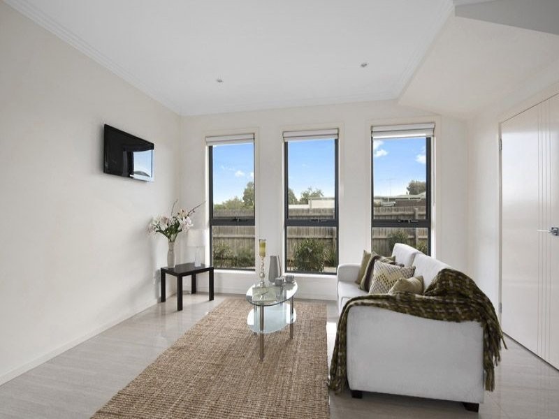 2/38 Maude Avenue, Glenroy VIC 3046