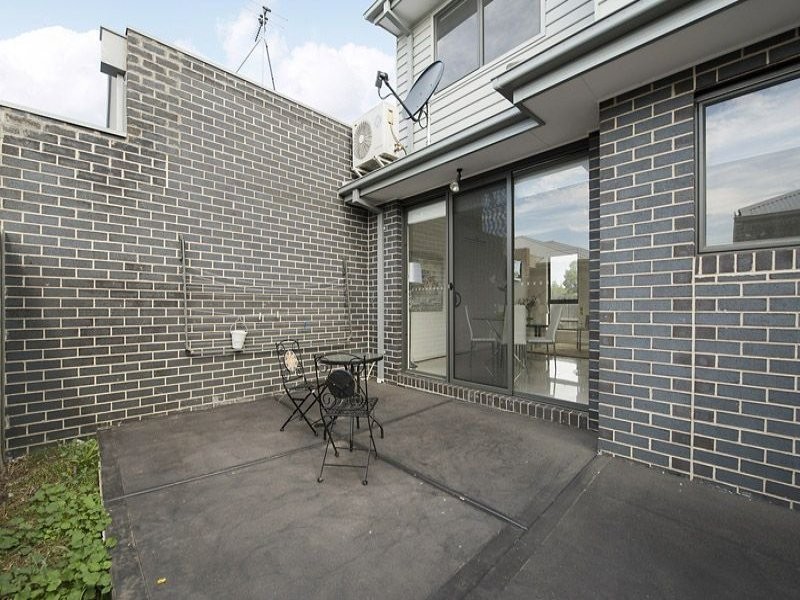 2/38 Maude Avenue, Glenroy VIC 3046